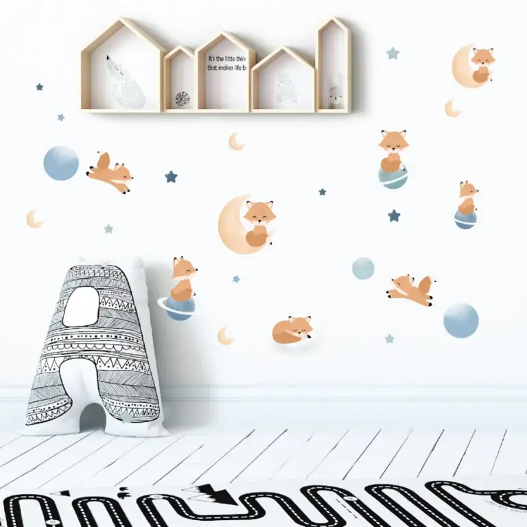 Mikkel på månen wallstickers på barnrum