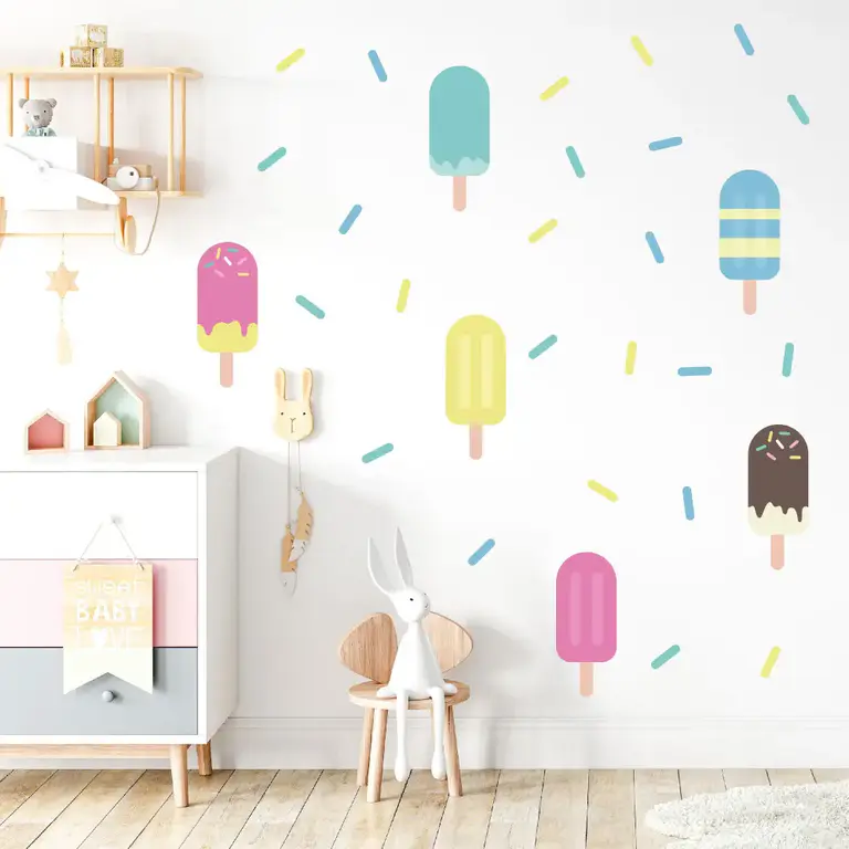 Glass wallstickers på barnrum