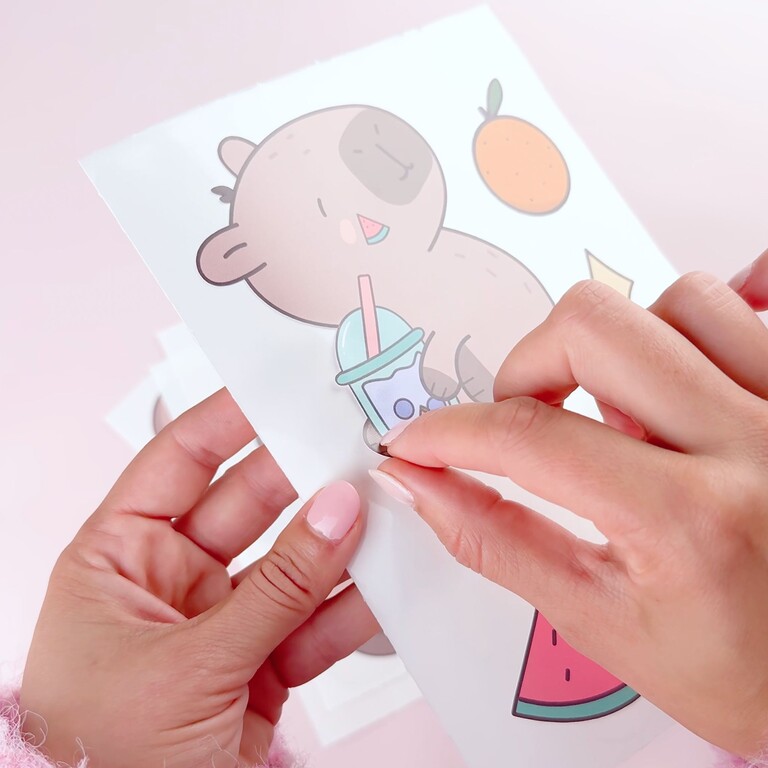 Capybara wallstickers på ark