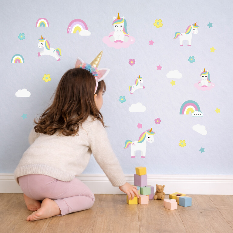 Wallstickers med enhörning på barnrum